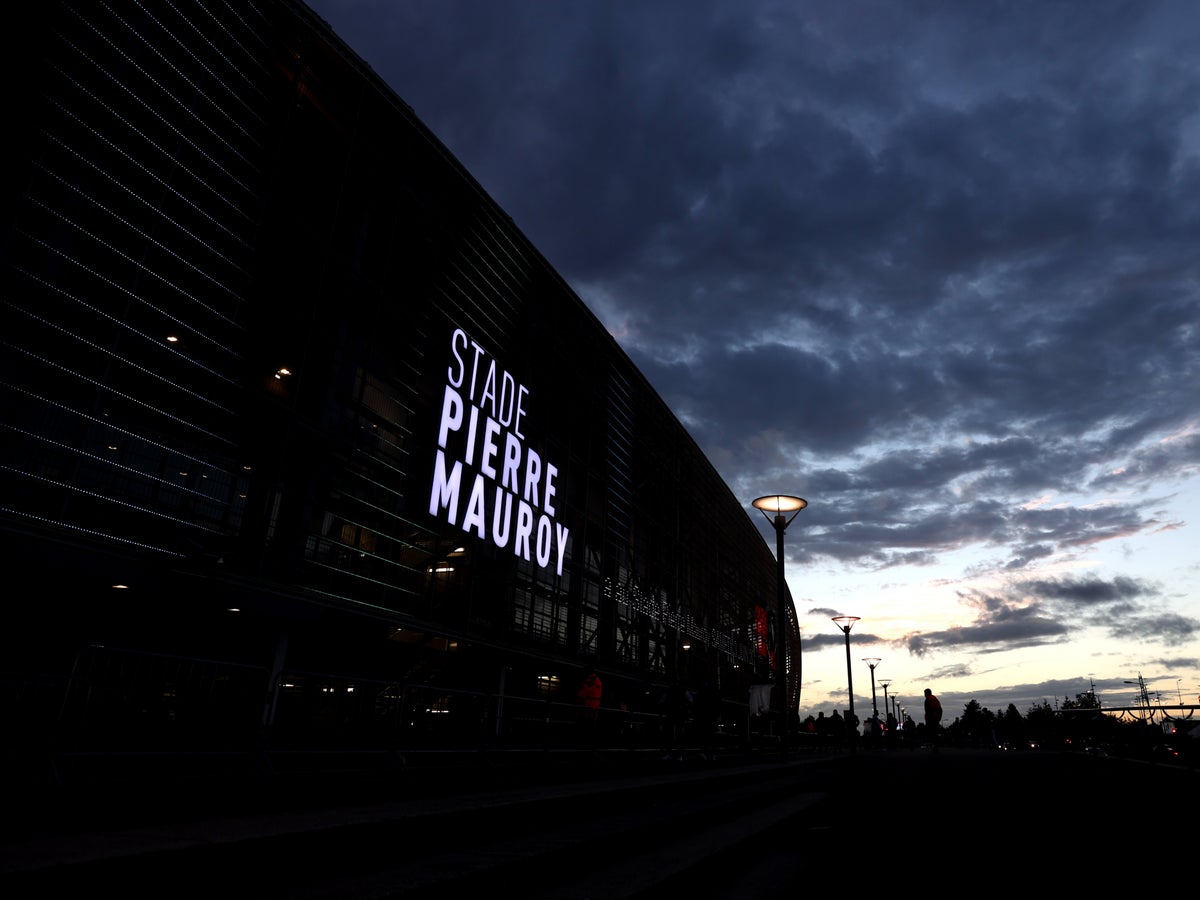 Lille vs PSG LIVE: Ligue 1 team news, line-ups and more