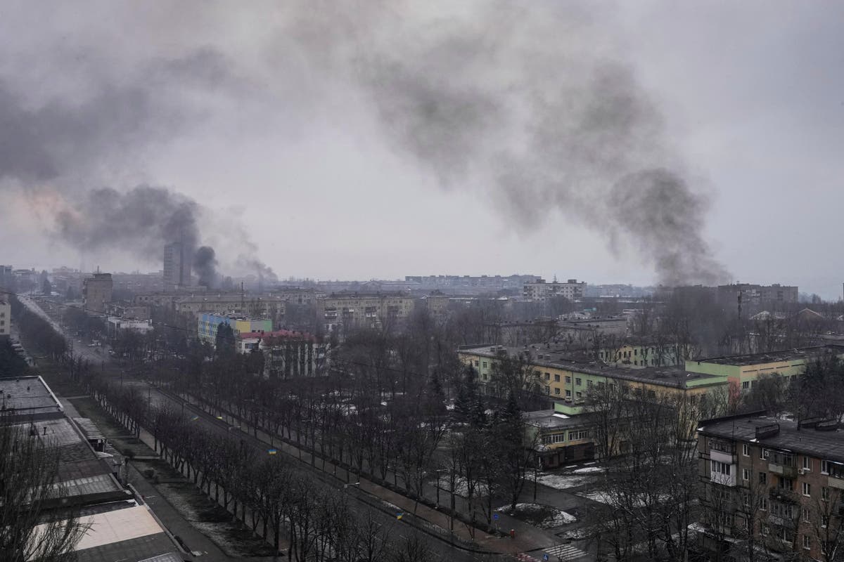 Украинцы бомбят россию. Мариуполь после обстрела 2022. Мариуполь после бомбежки 2022.