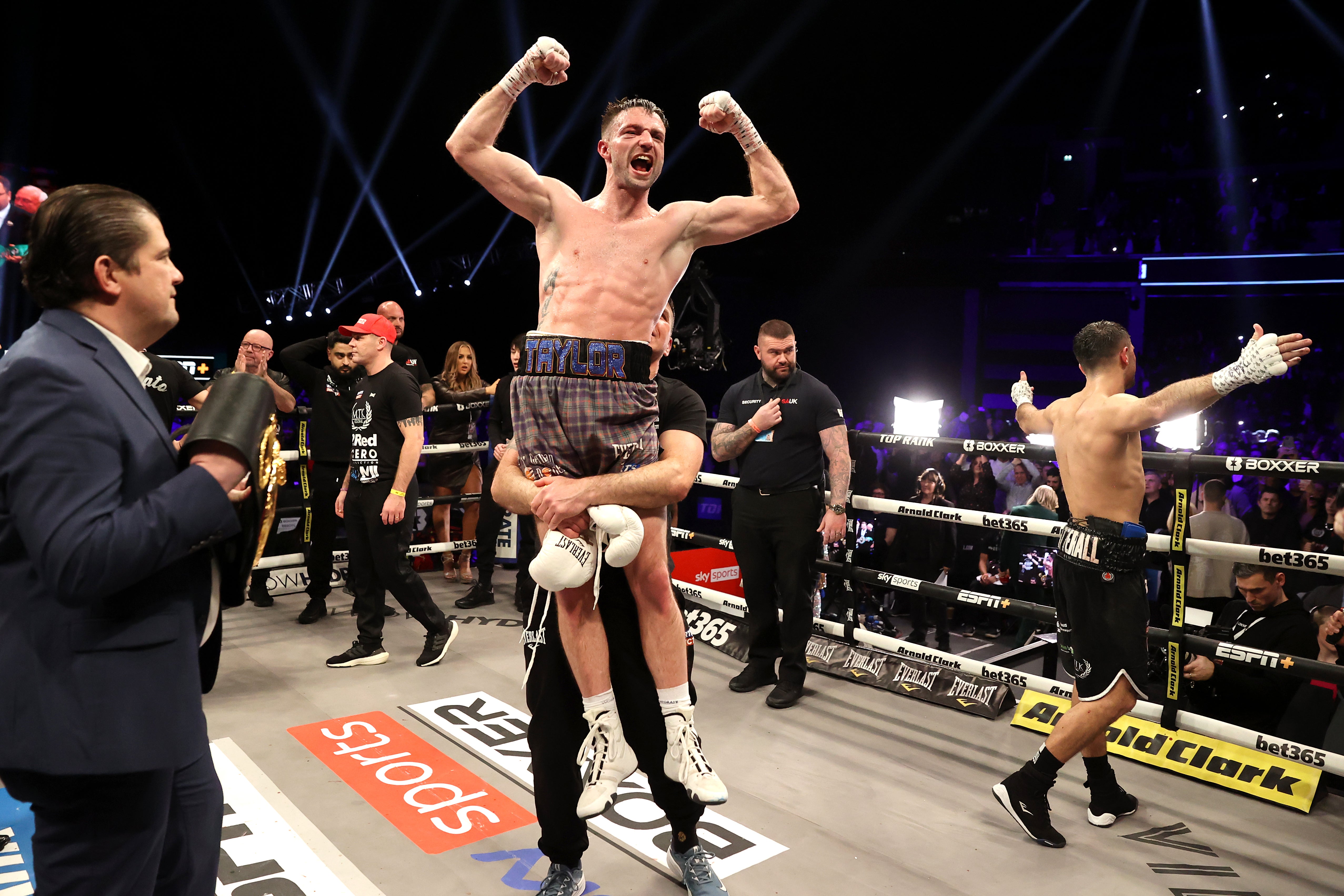 Josh Taylor vs Jack Catterall Judge downgraded after controversial scorecard The Independent