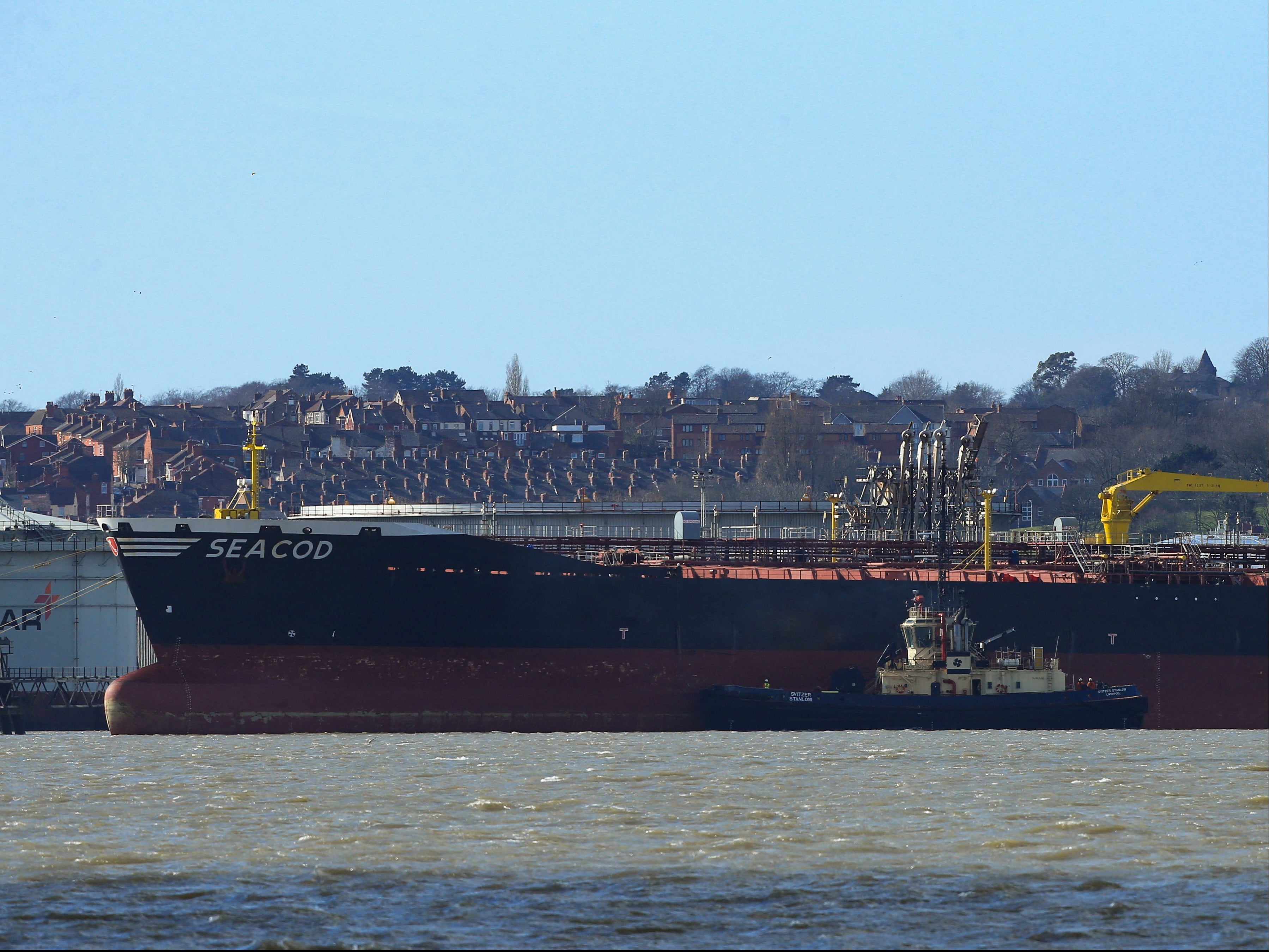 Dockers refused to unload Russian oil from the German-flagged ship ‘Seacod’ in Cheshire