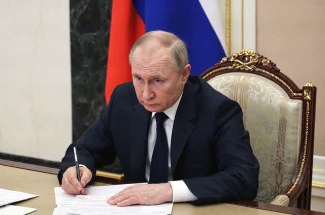 <p>Putin places spy chiefs under house arrest as he blames them for stalled Ukraine invasion, reports say </p>