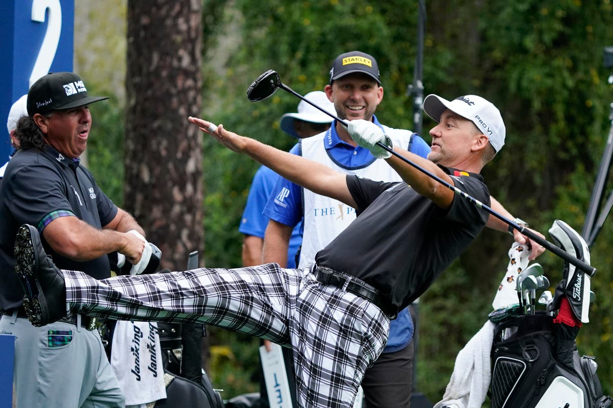 Ian Poulter wins race against the clock to finish opening round at Sawgrass Ian Poulter wins race against the clock to finish opening round at Sawgrass