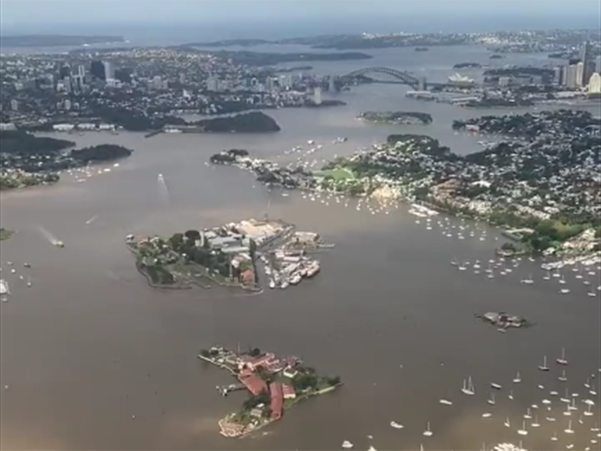 Water in Sydney Harbour turns brown amid record Australian flooding Water in Sydney Harbour turns brown amid record Australian flooding