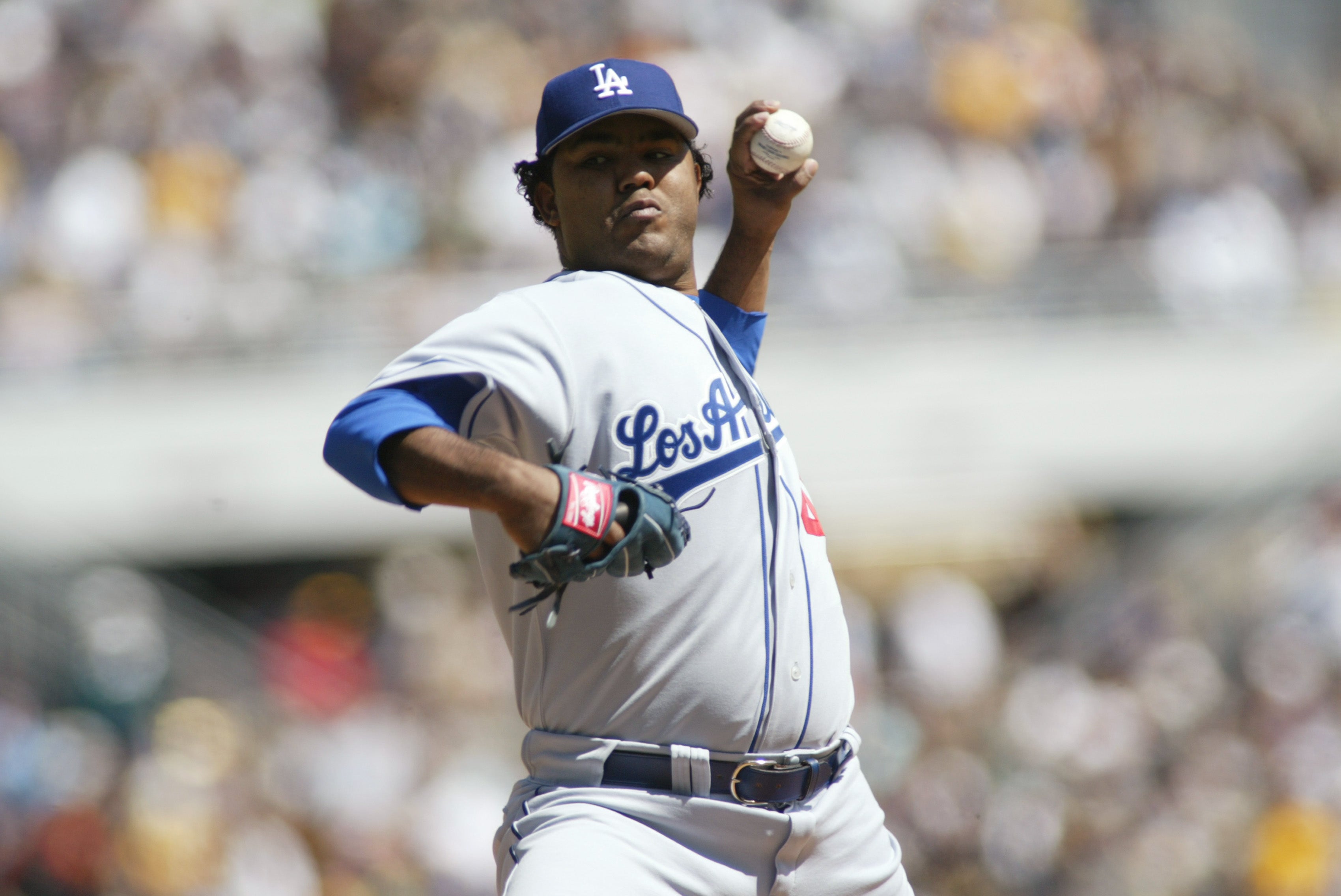 Former MLB pitcher Odalis Perez dies in accidental fall from ladder