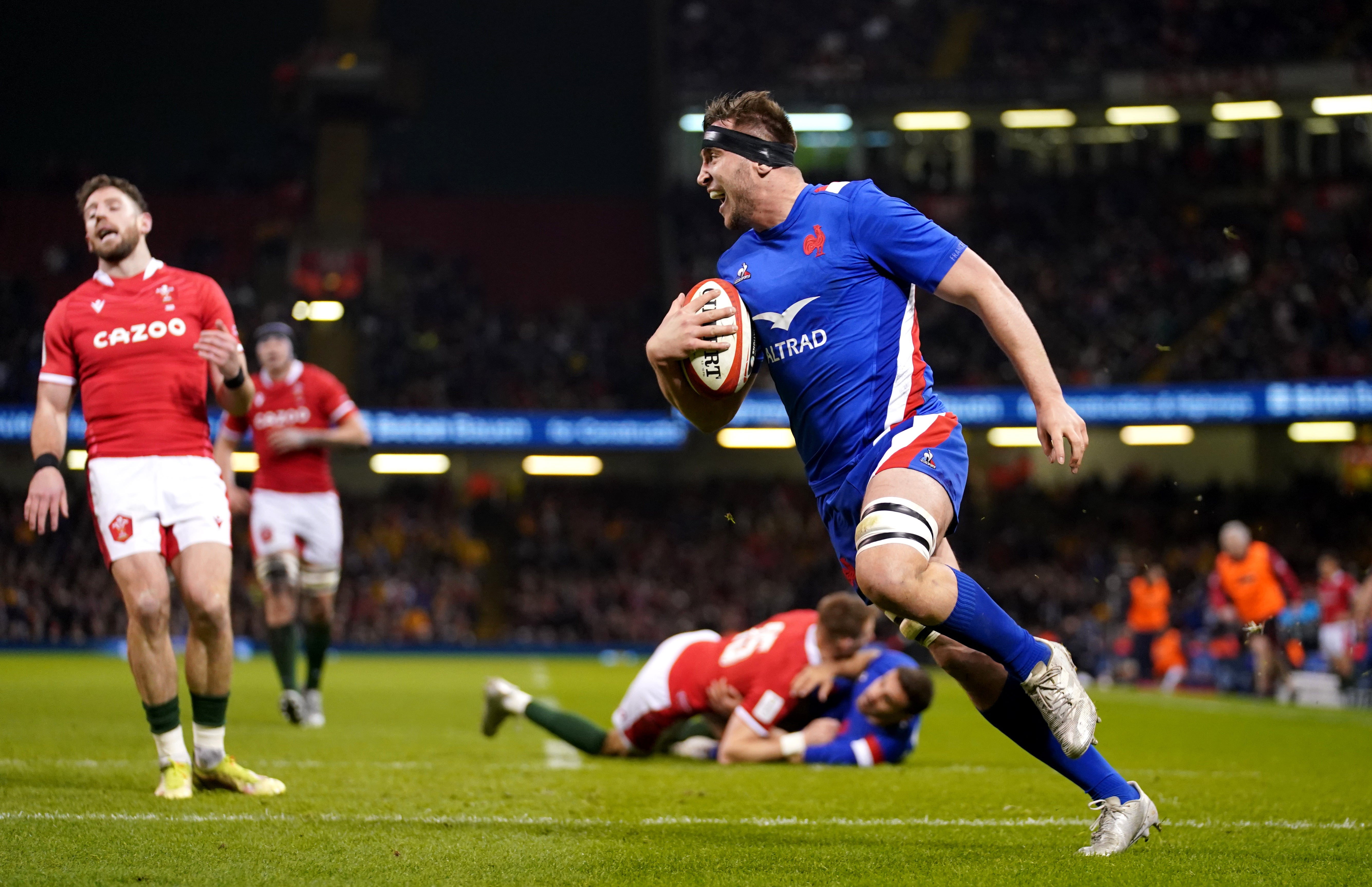 France are top of the Six Nations table heading into the final round