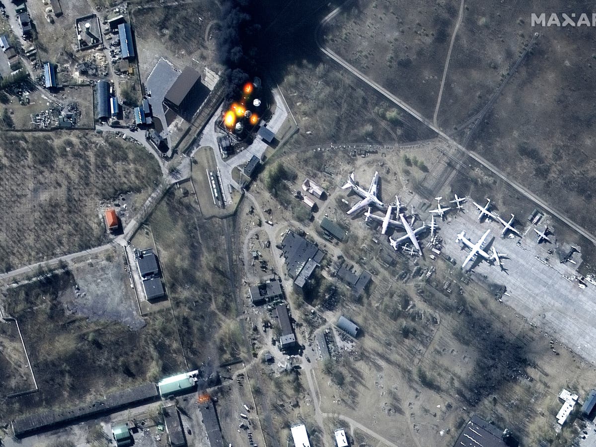 Ukraine news &ndash; live: Russia asks China for weapons, US claims as Kyiv&rsquo;s Antonov aircraft plant shelled