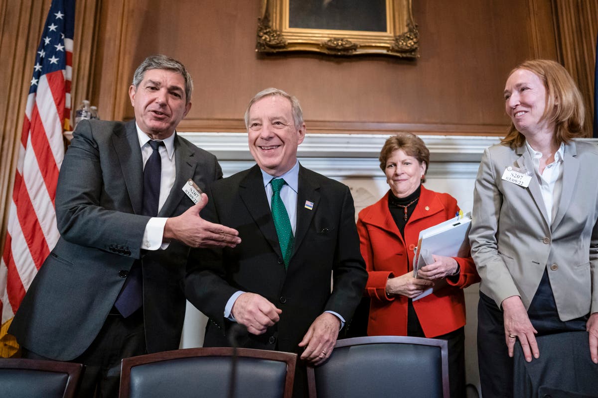 Oil, sanctions, jets: How Congress pushes Biden on Ukraine 