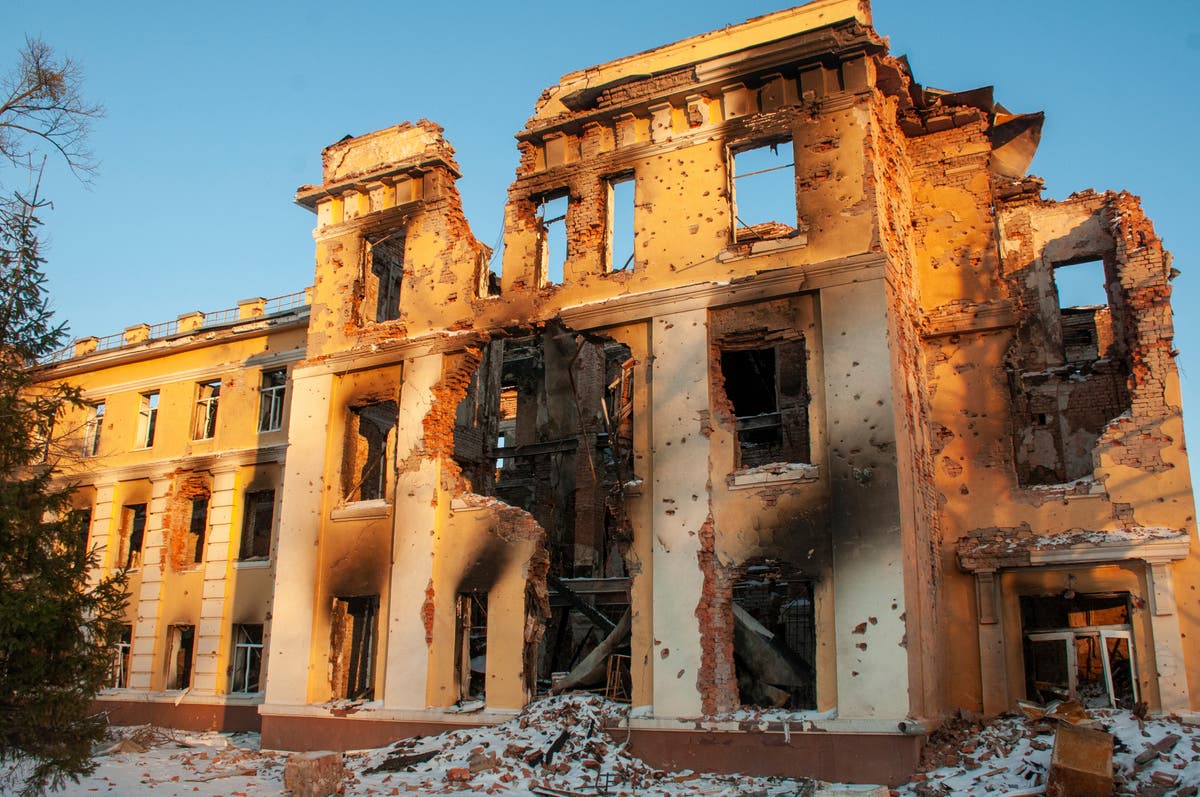 Live updates: 86 Turks, children, sheltering in Mariupol | The Independent