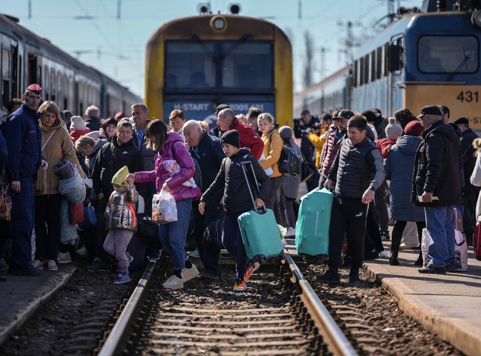 <p>Britons opening their homes to Ukrainian refugees fleeing the Russian invasion will receive a payment of £350 per month, the government has announced</p>