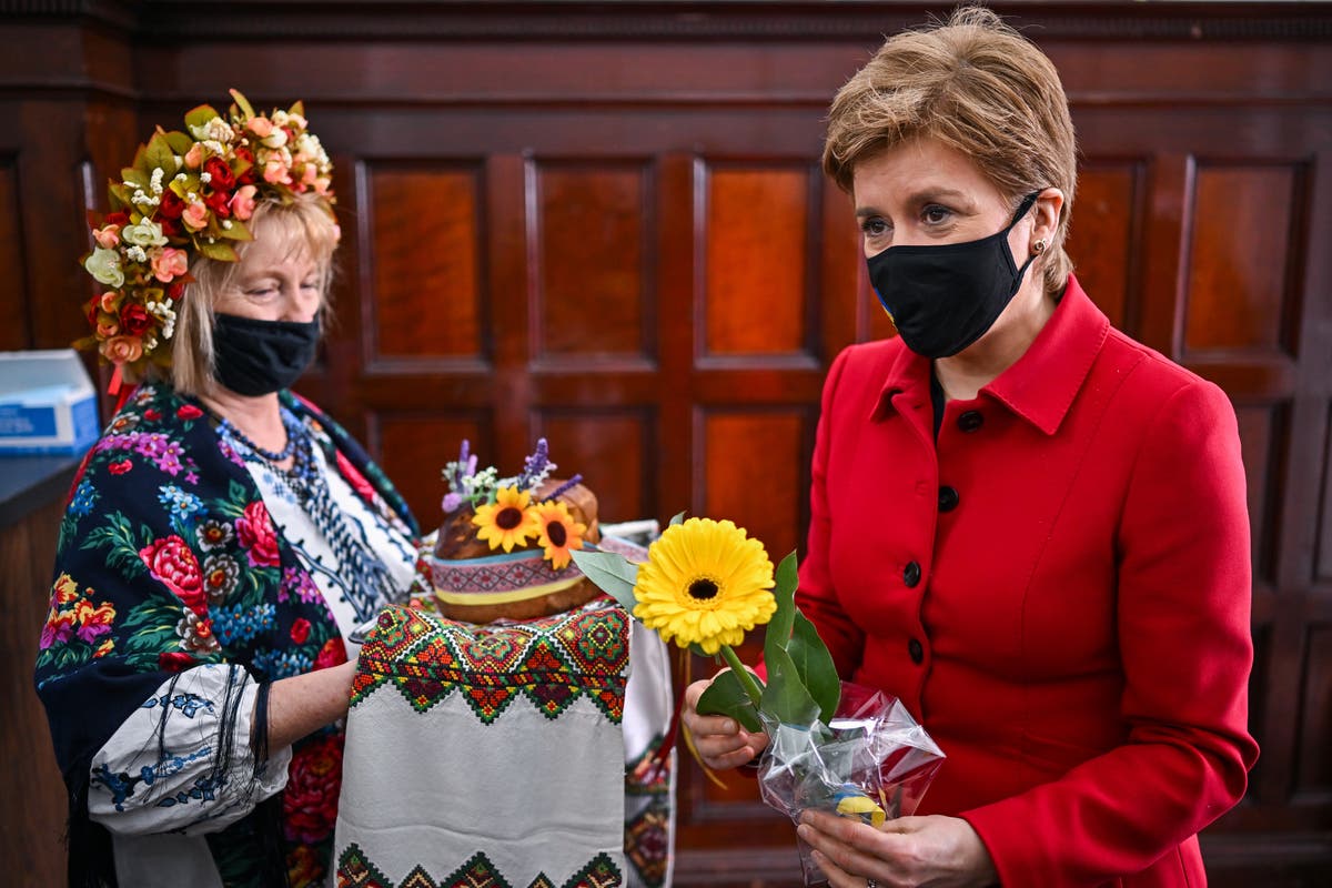 Scotland ready to welcome 3,000 Ukrainian refugees immediately &ndash; Sturgeon