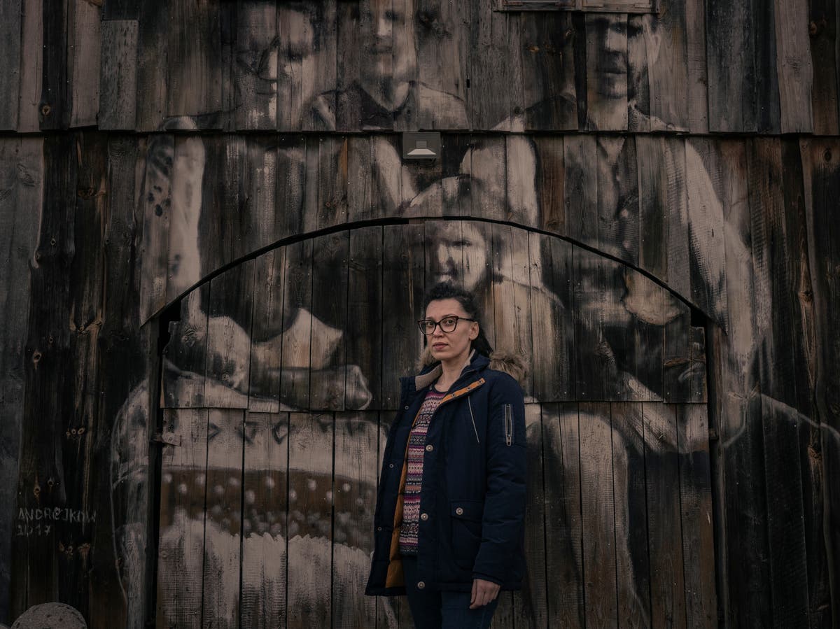 Two Polish families helping refugees at different borders face stark differences