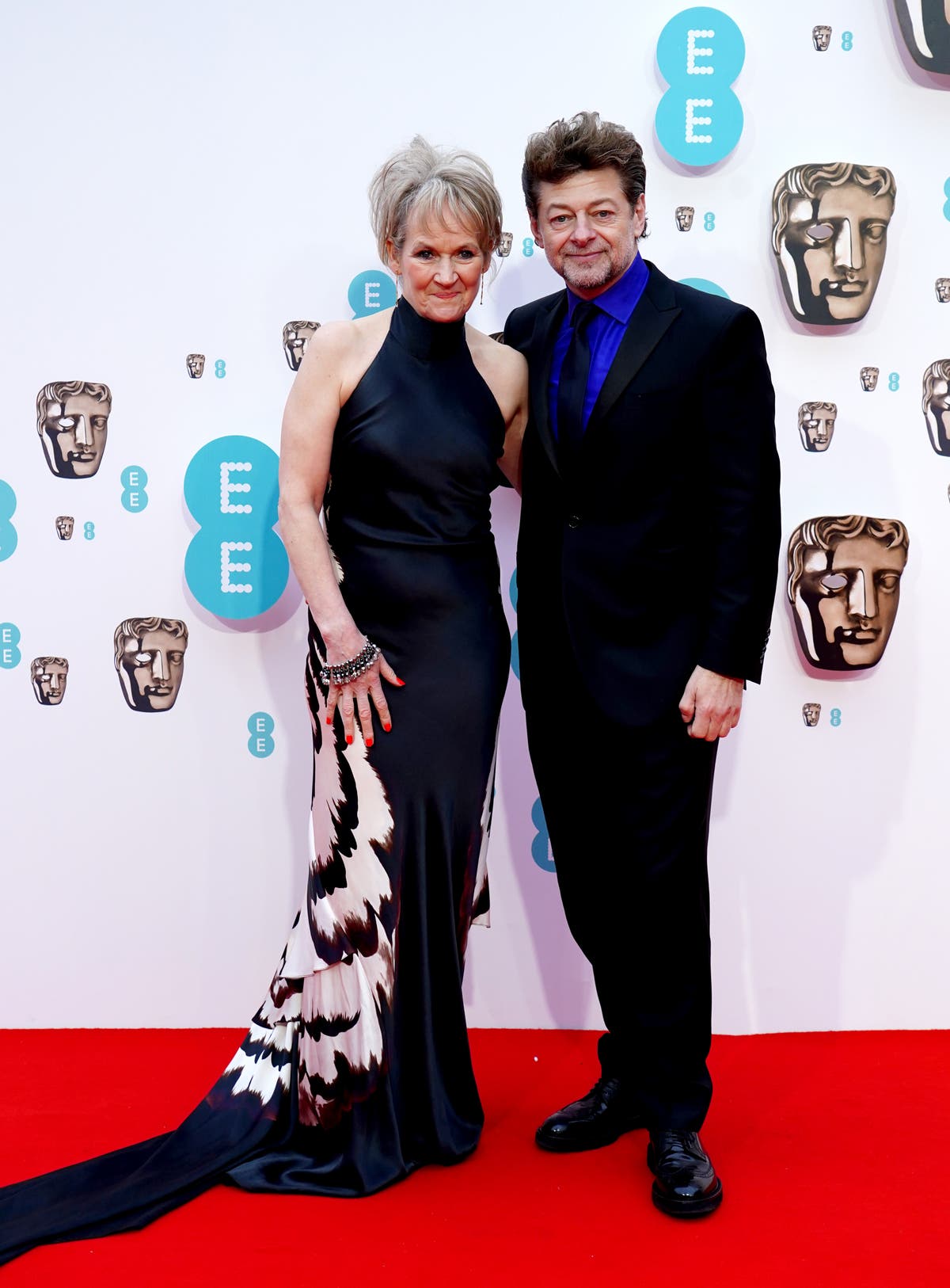 Andy Serkis uses Bafta speech to condemn Priti Patel over Ukraine refugee crisis