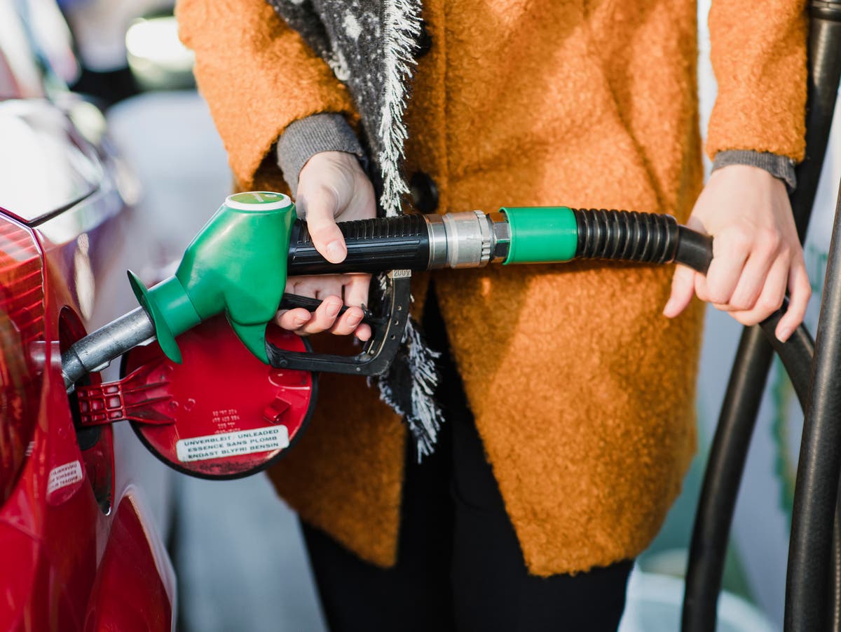 Labour demands action as figures suggest families facing almost £400 annual rise in petrol