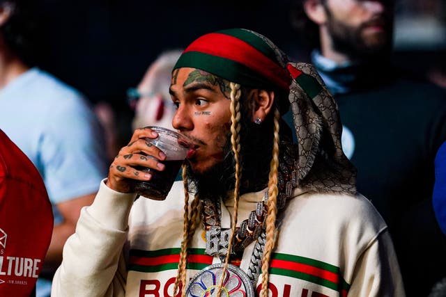 <p>Rapper 6ix9ine claims he no longer earns sufficient income from his music</p>