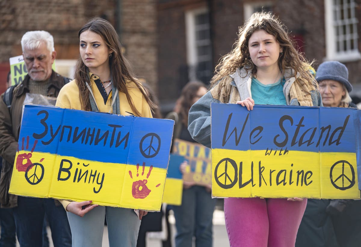 Scottish ministers renew call for visa waiver as UK opens homes to Ukrainians Scottish ministers renew call for visa waiver as UK opens homes to Ukrainians