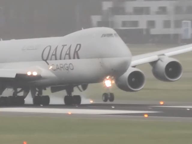 <p>Qatar Airways cargo plane struggled to land at Schiphol Airport</p>