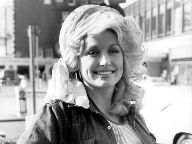 <p>‘Jolene’ introduced Parton to the UK charts</p>