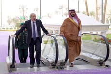 No 10 fails to deny that Boris Johnson still uses WhatsApp to talk with Mohammed bin Salman