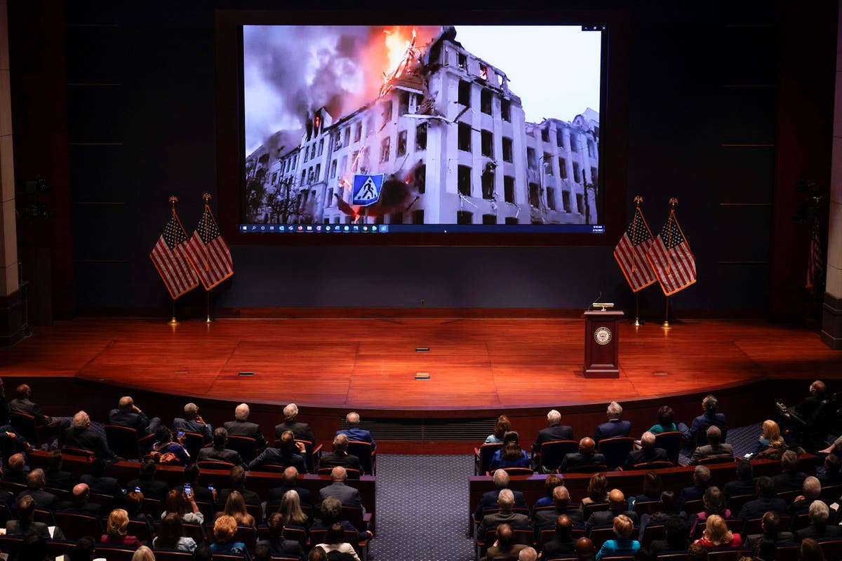 Zelensky shows Congress heartbreaking video of dead bodies and bombings in Ukraine