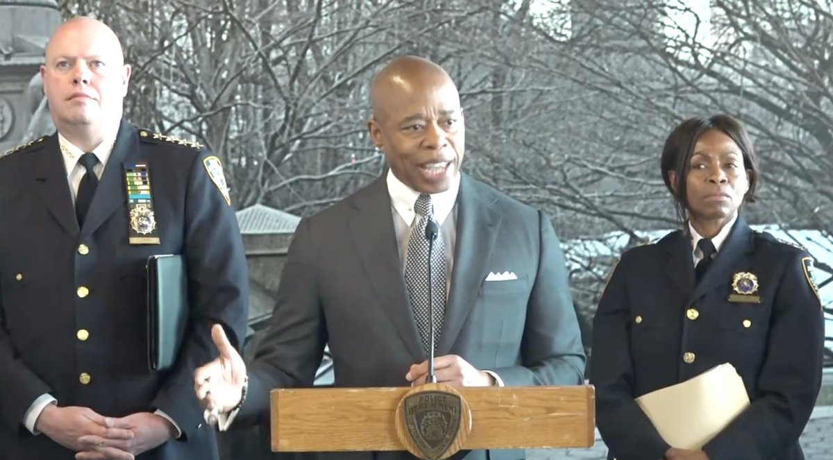 NYC mayor sparks backlash after telling public to only film police at a ‘safe distance’ NYC mayor sparks backlash after telling public to only film police at a ‘safe distance’