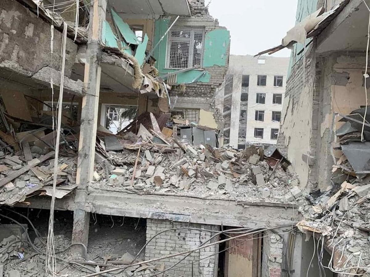 Beleaguered Ukrainian town of Izium &lsquo;at breaking point&rsquo; after constant Russian attack: &lsquo;No one to bury dead&rsquo;