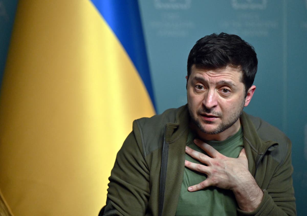 Facebook removes ‘deepfake’ video of Ukrainian president that called on country’s forces to surrender