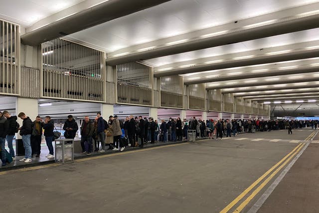 <p>The queue stretching outside the terminal at Manchester Airport</p>