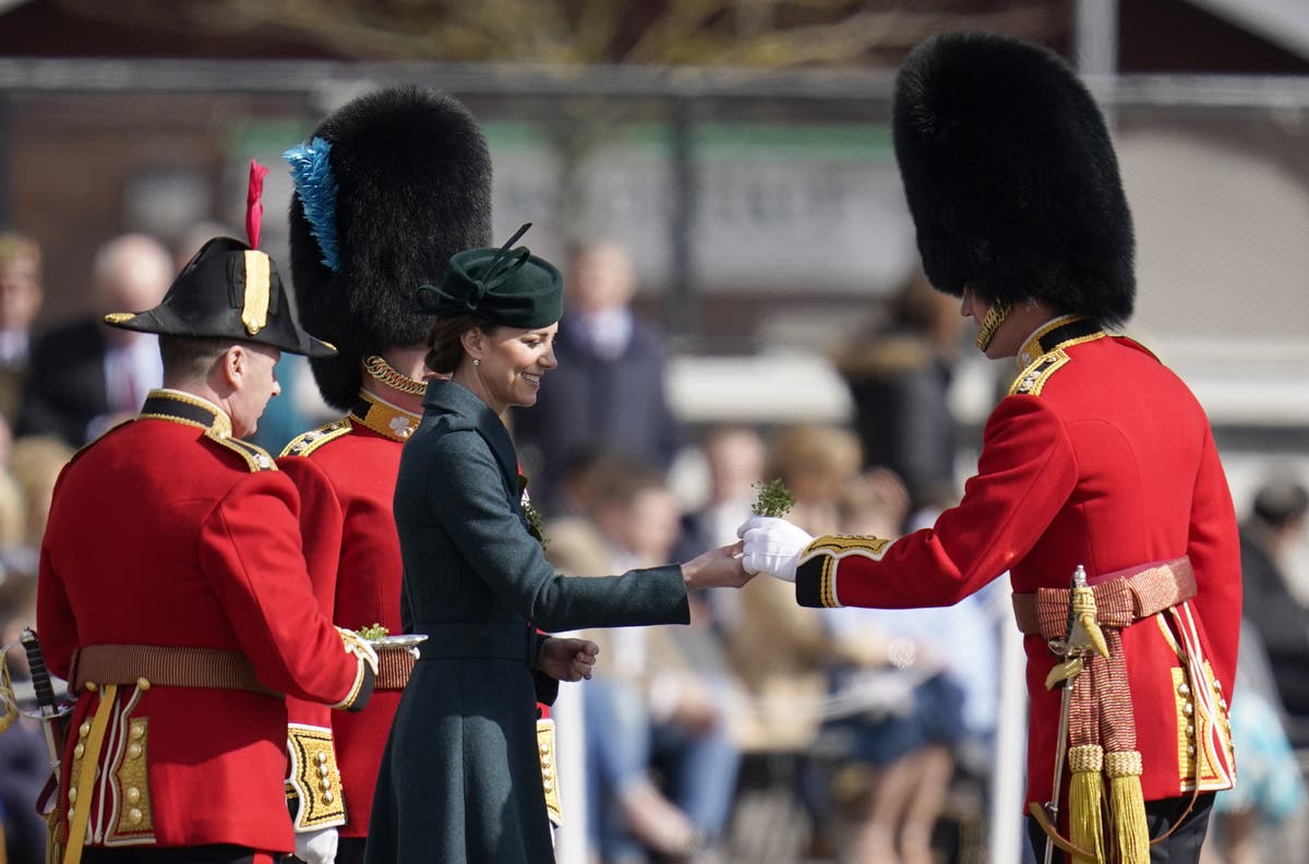 Kate wears emerald green outfit to celebrate St Patrick&rsquo;s Day with Irish Guards