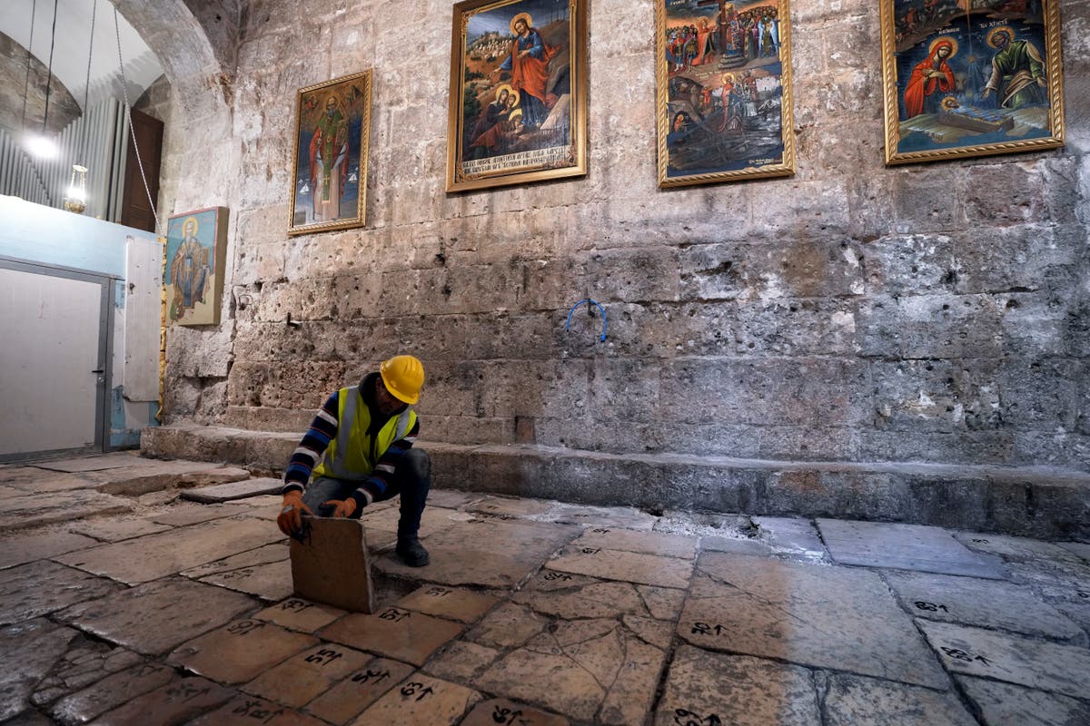 Christians find unity in restoring holiest Jerusalem church Christians find unity in restoring holiest Jerusalem church