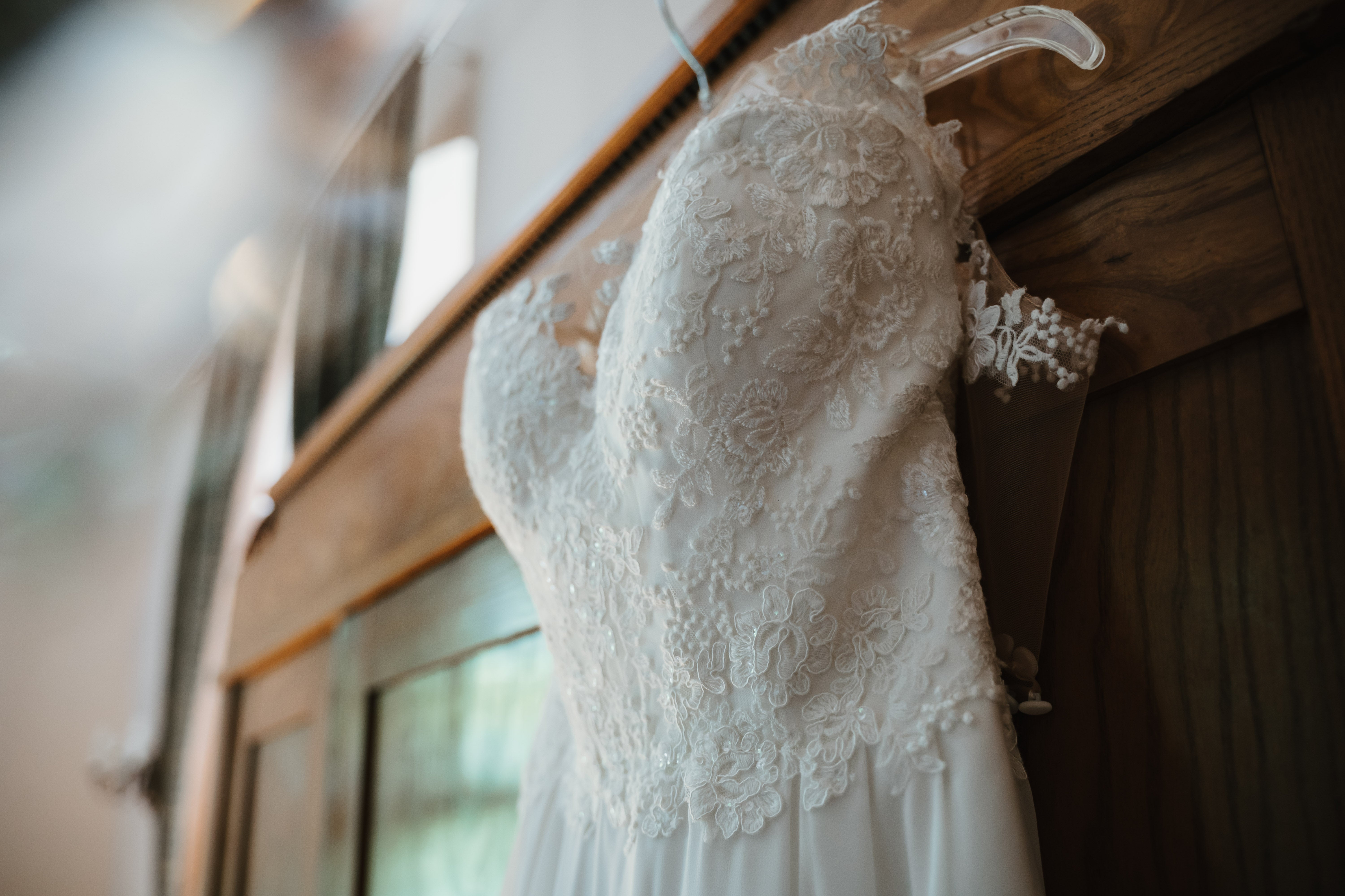 Woman reveals stepdaughter asked her to wear late daughter’s wedding dress