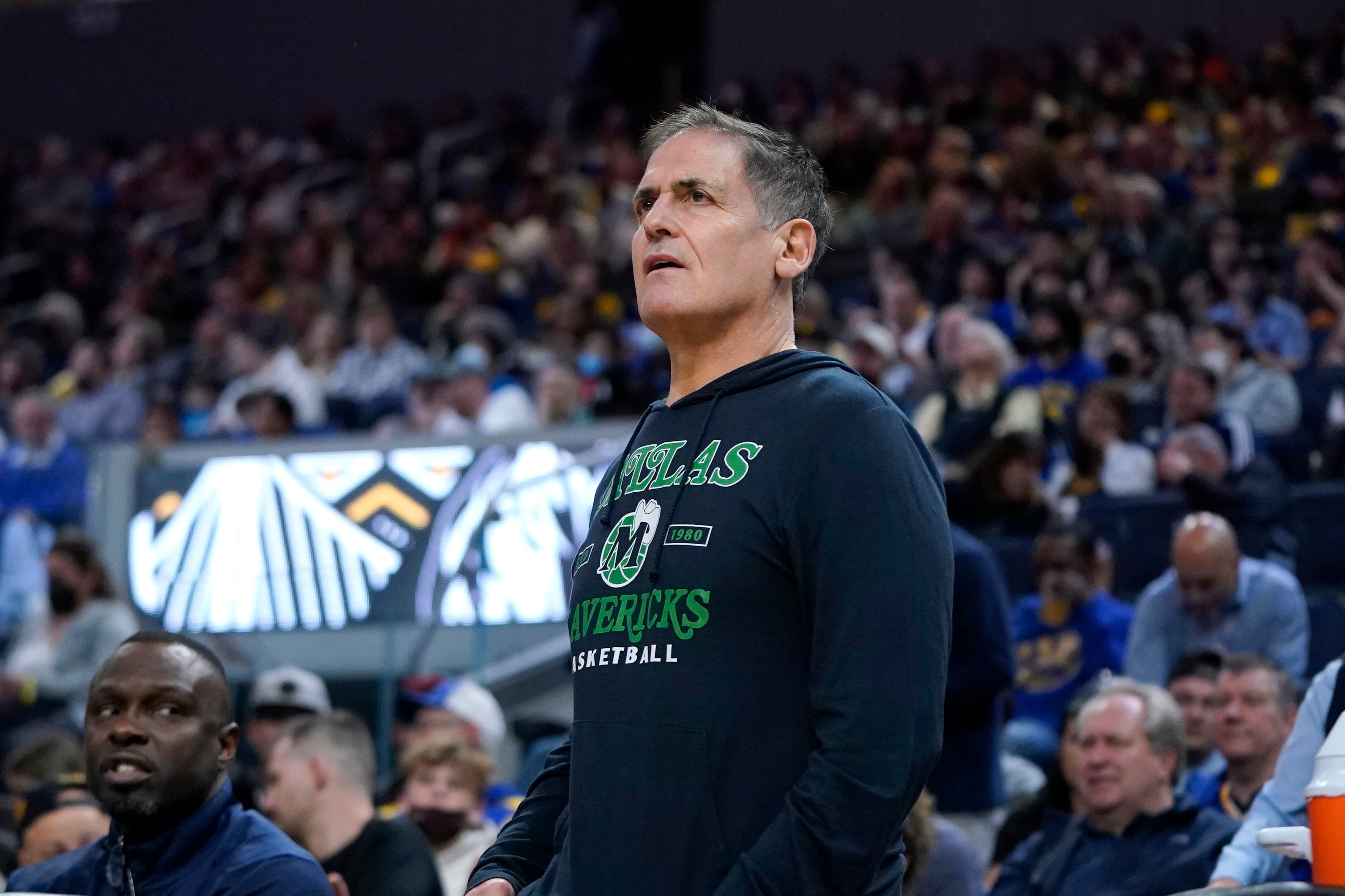 <p>Mark Cuban at a basketball game </p>