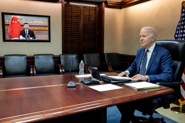 <p>Joe Biden en videollamada con Xi Jinping </p>
