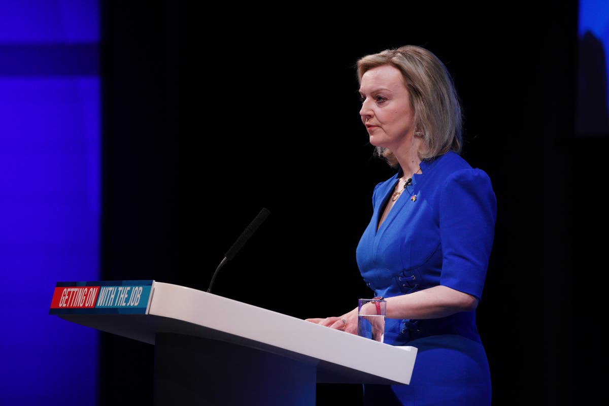 Liz Truss: &lsquo;Ludicrous debates&rsquo; about statutes and pronouns must end
