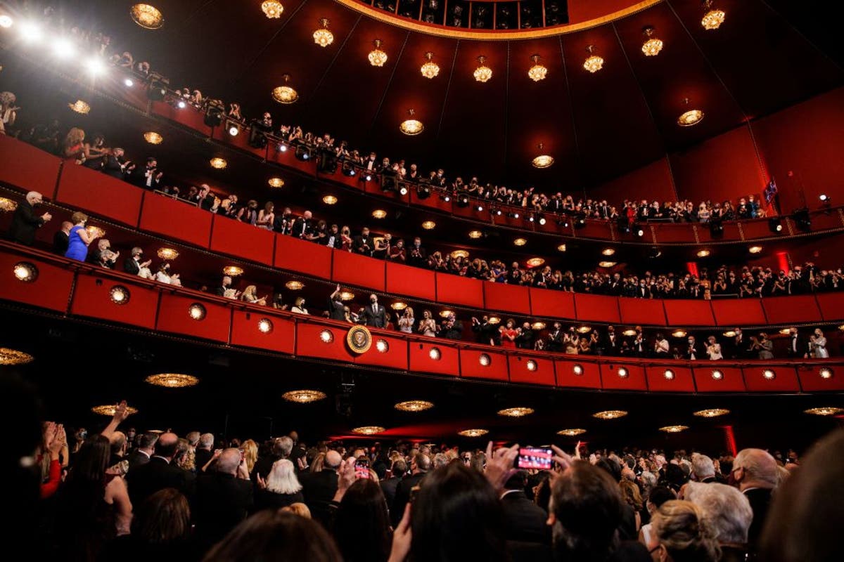 Kennedy Center in Washington DC drops their &lsquo;Russian lounge&rsquo;