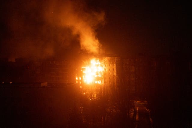 <p>An apartment fire after shelling in Mariupol </p>