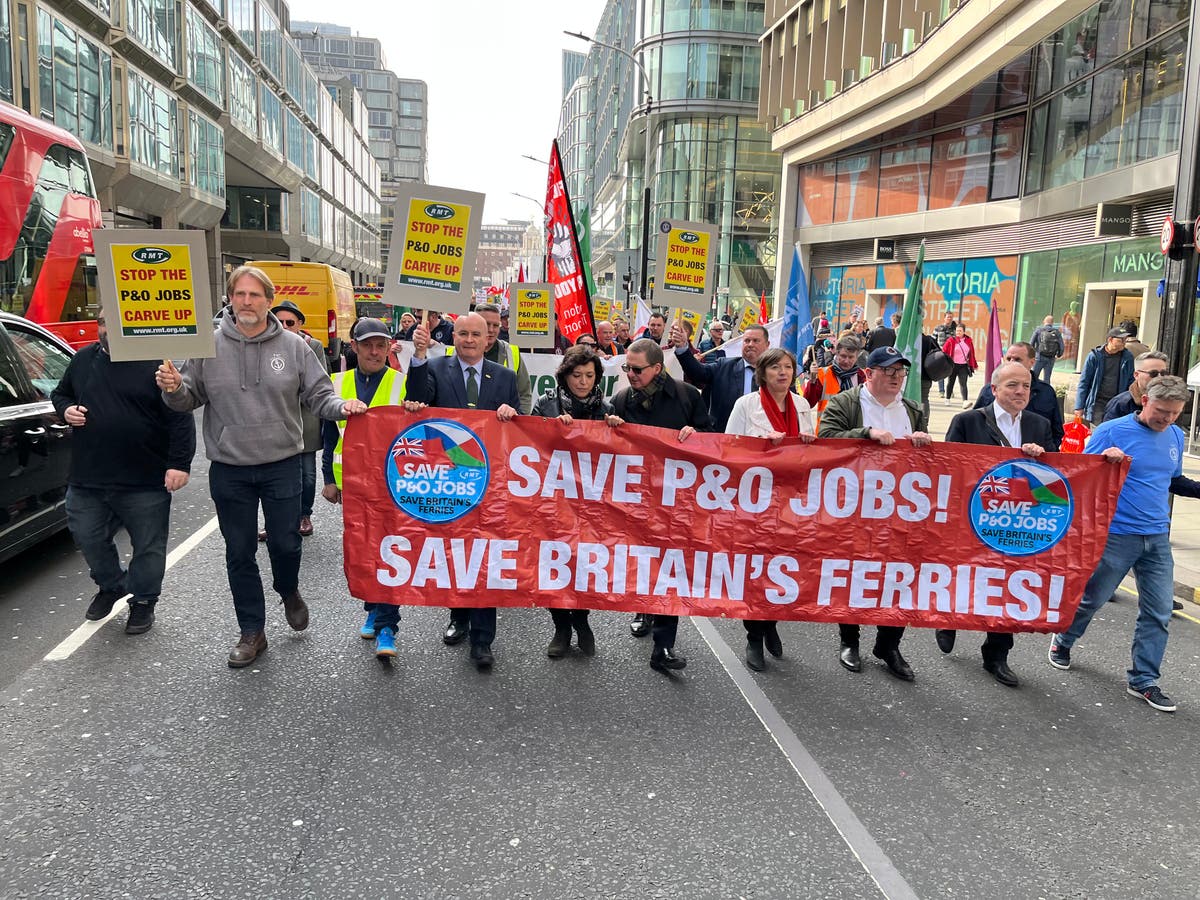 P&O Ferries: sacked seafarers march on Parliament to demand action