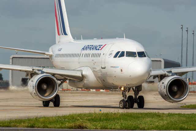 <p>Going places? Air France short-haul plane at Paris CDG</p>