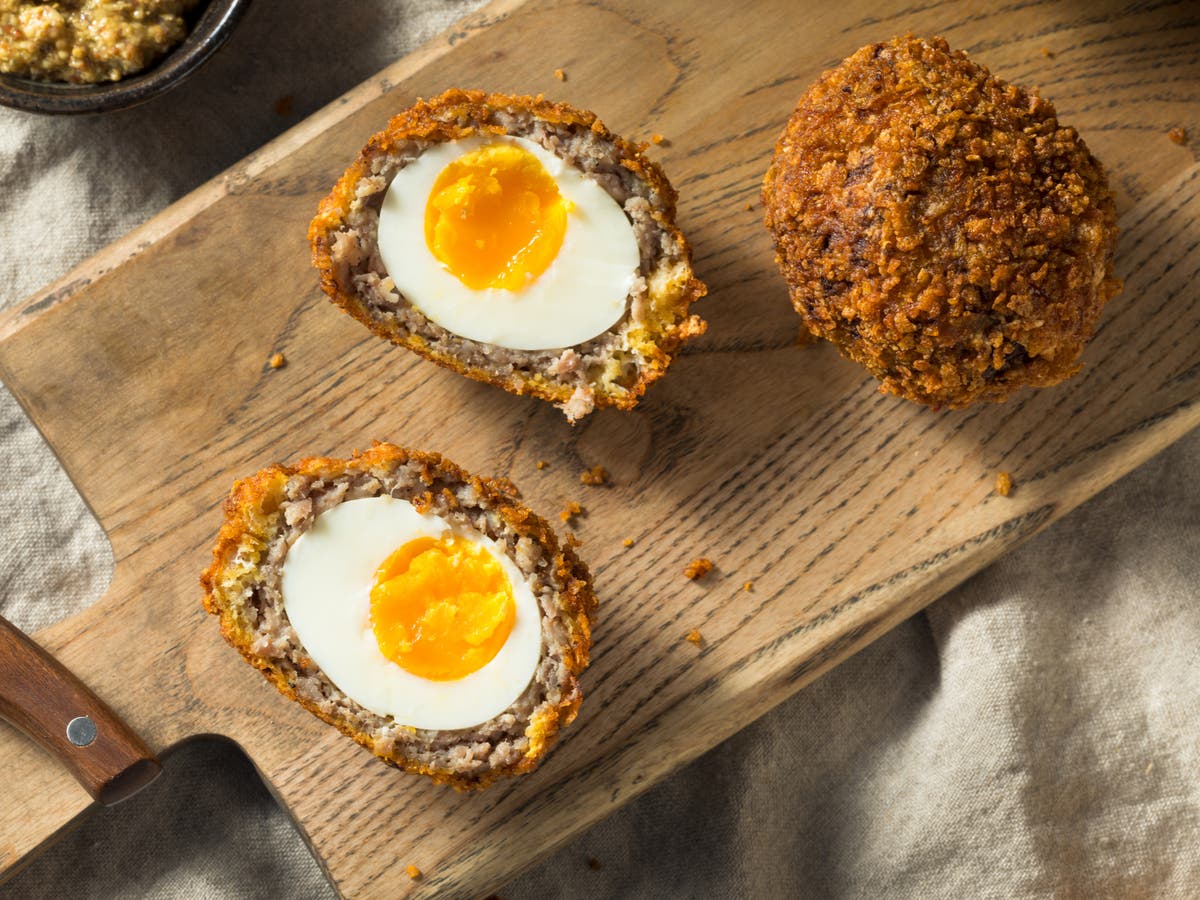 From scotch eggs to snitching: The most bonkers rules Britain had during lockdown