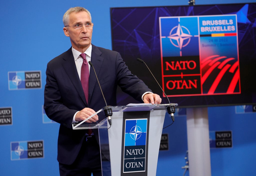 NATO, Rusya'nın savaşı nedeniyle Stoltenberg'in görev süresini bir yıl uzattı