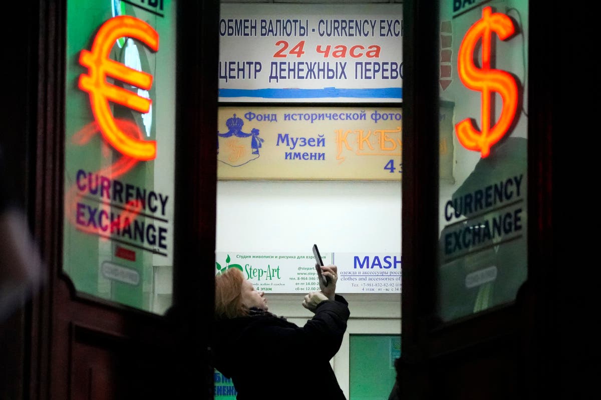 Russian stock market, crushed by war, will partially reopen Russian stock market, crushed by war, will partially reopen