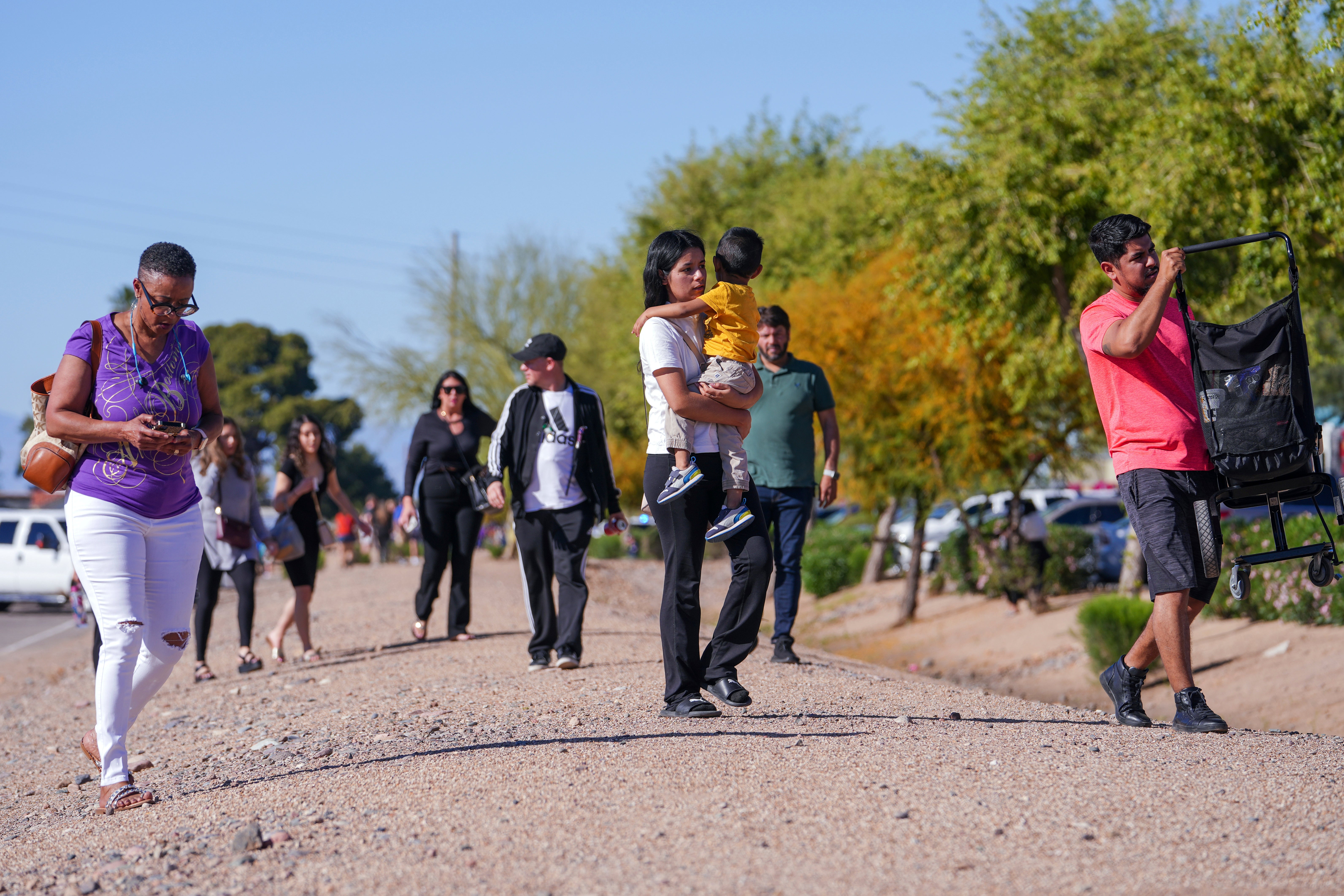 Police 5 People Injured In Shooting At Arizona Outlet Mall The   Arizona Mall Shooting 53129 