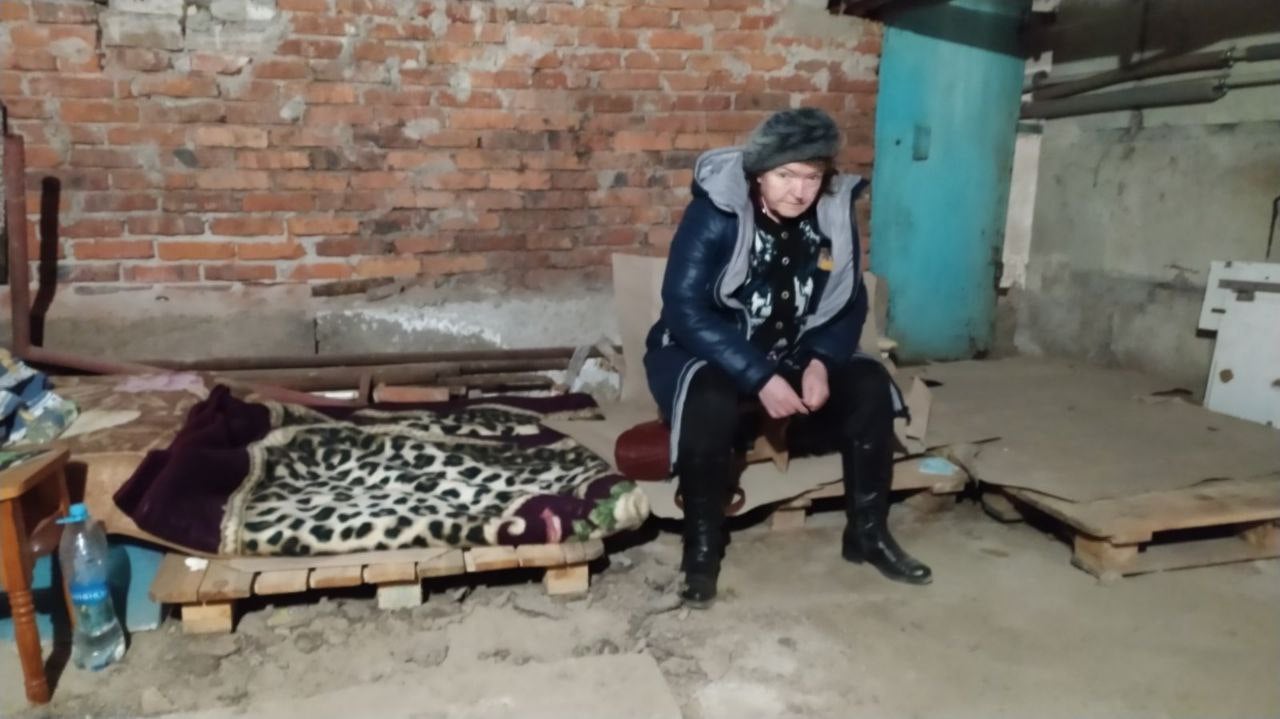 The couple had to stay in a freezing basement with 19 other people while in Mariupol city centre (Victor Mayevsky)