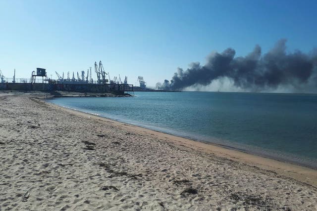 <p>Smoke rises after shelling near a seaport in Berdyansk, Ukraine</p>