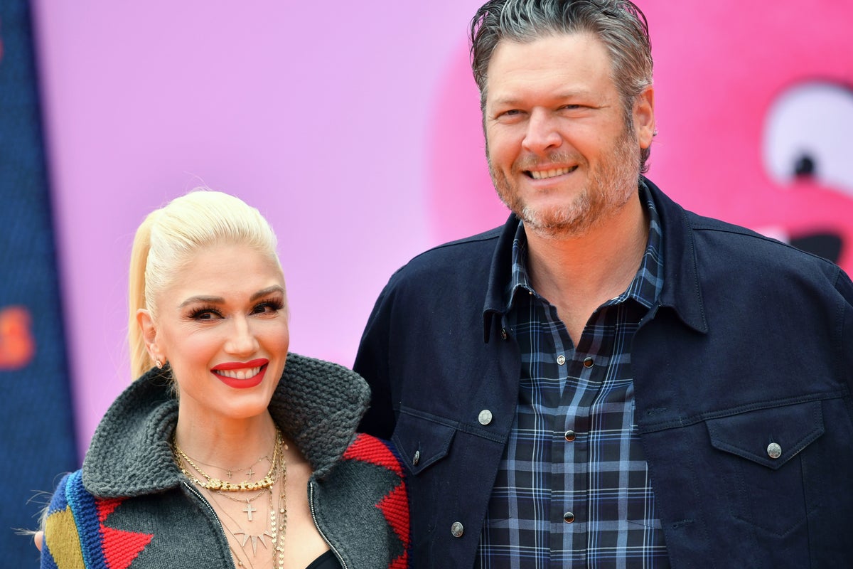 Gwen Stefani apologises to Blake Shelton for forgetting to wear her wedding ring