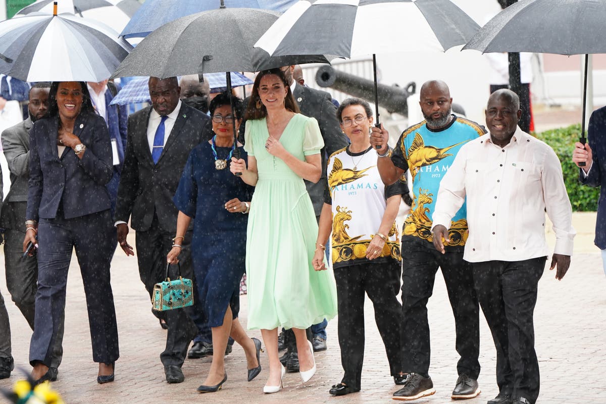Duke and Duchess of Cambridge apologise for bringing British weather to Bahamas Duke and Duchess of Cambridge apologise for bringing British weather to Bahamas
