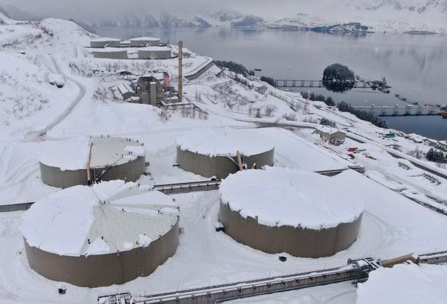 Valdez Snow Oil Tanks