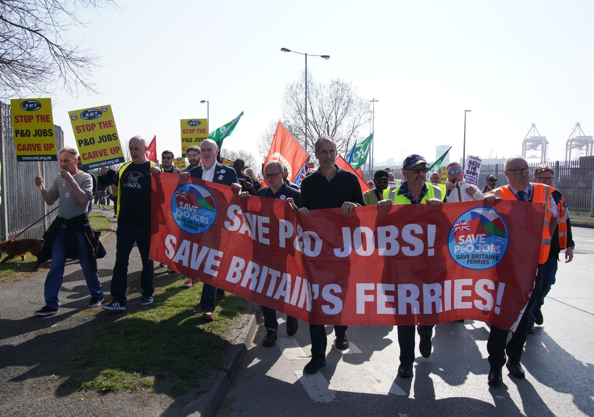 Rallies held to support ferry workers sacked by P&O