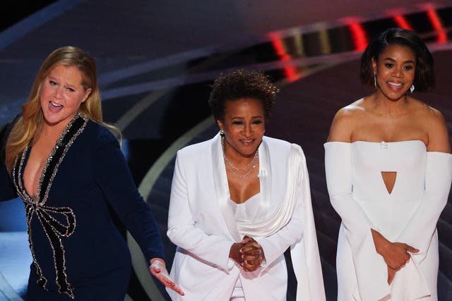 <p>Hosts Regina Hall, Amy Schumer and Wanda Sykes begin the show at the 94th Academy Awards in Hollywood, Los Angeles, California</p>