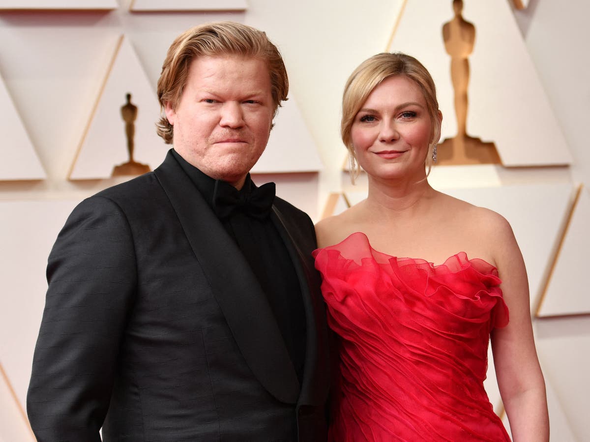 Kirsten Dunst and Jesse Plemons give shoutout to their sons at ‘toddler