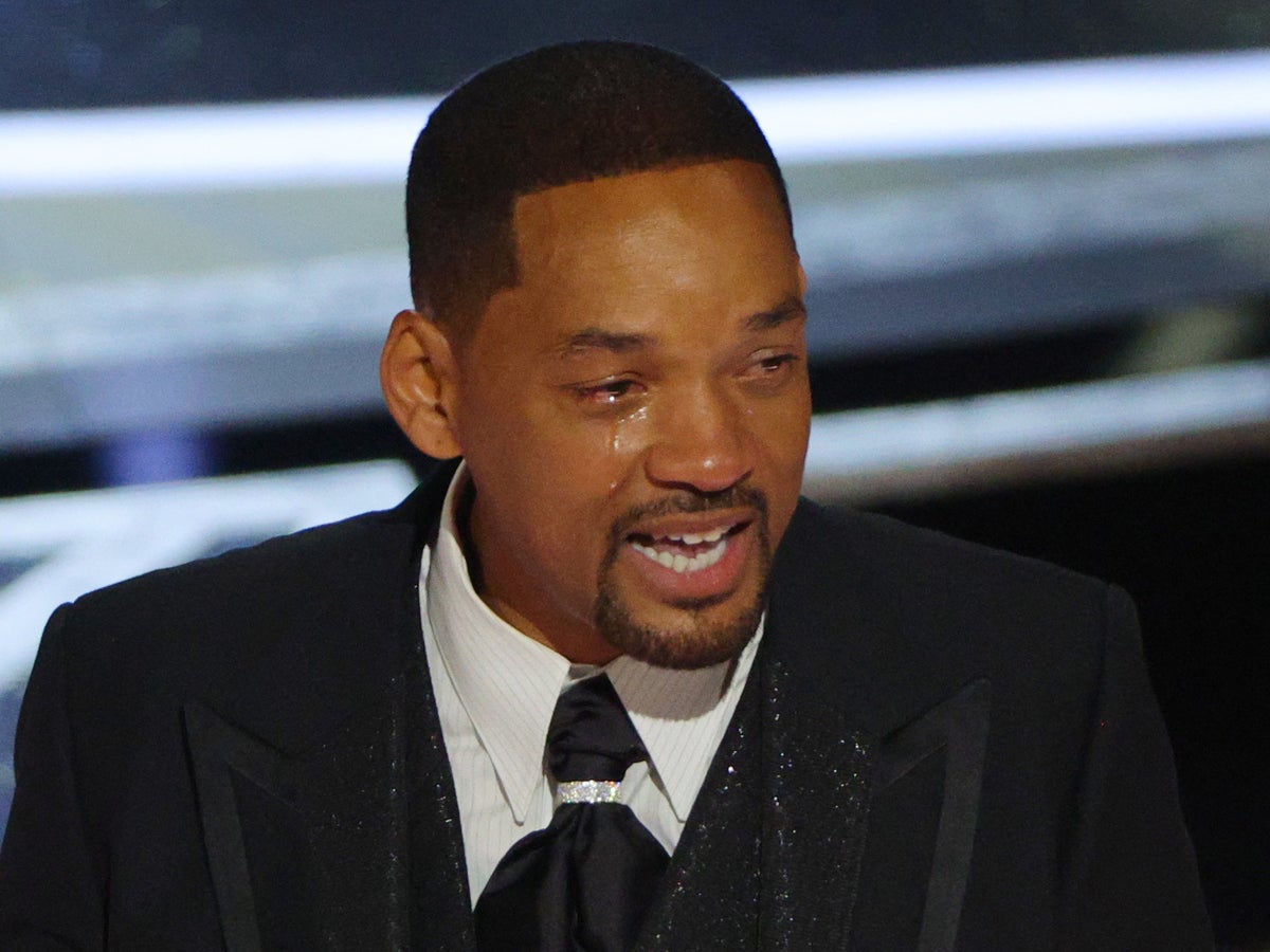 Oscars 2022: Will Smith breaks down in tears during acceptance speech as he references Chris Rock incident | The Independent